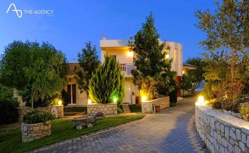 Villa à Community of Agios Miron, Gorgolaini, Grèce 1