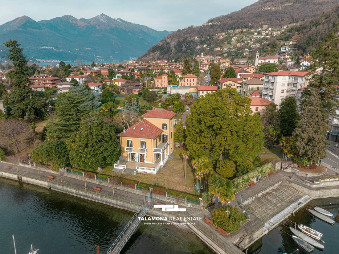 House in Pino sulla Sponda del Lago Maggiore, Lombardy, Italy 1 - 15362517