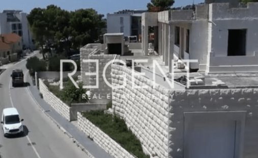 Land in Bol, Split-Dalmatia County, Croatia 1