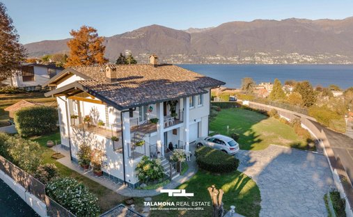 House in Porto Valtravaglia, Lombardy, Italy 1