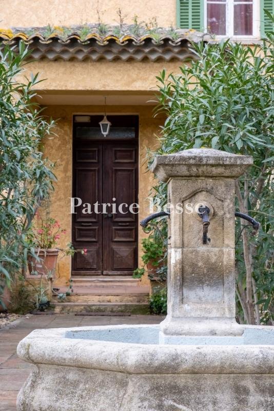 La Maison des Vignes: A 19th-Century Provençal Dream Between Sea & Vine