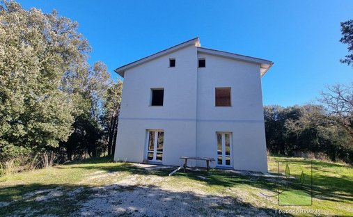 Casa di campagna a Pomarance, Toscana, Italia 1