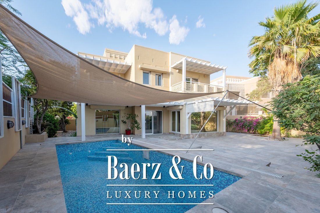 Villa in Dubai, Dubai, United Arab Emirates 3 - 15364500