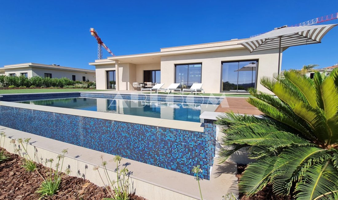 Villa in Faro (Se e Sao Pedro), Algarve, Portugal 2 - 15362095