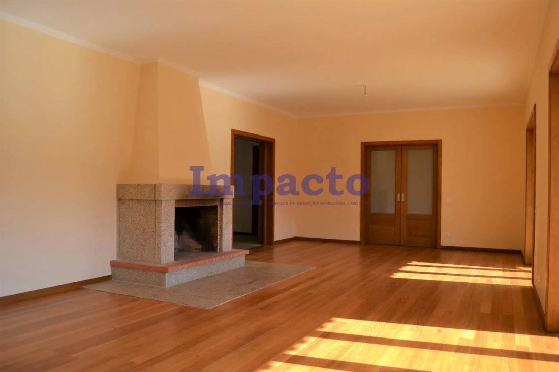 House in Fajoes, Aveiro District, Portugal 4 - 15256047