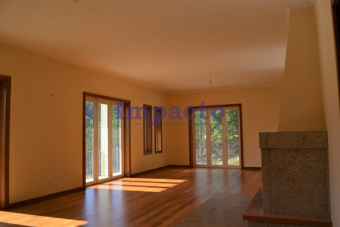 House in Fajoes, Aveiro District, Portugal 5 - 15256047