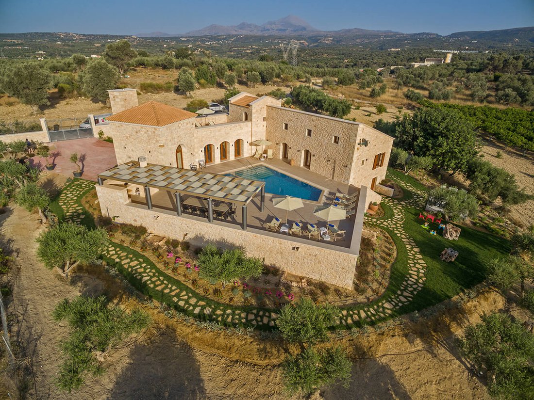 Villa in Crete, Greece 3 - 15365204