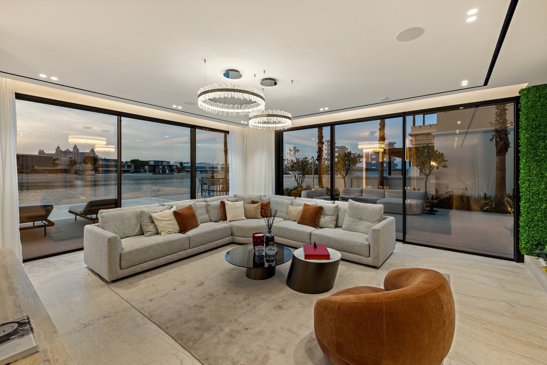 Villa in Dubai, Dubai, United Arab Emirates 2 - 15369362