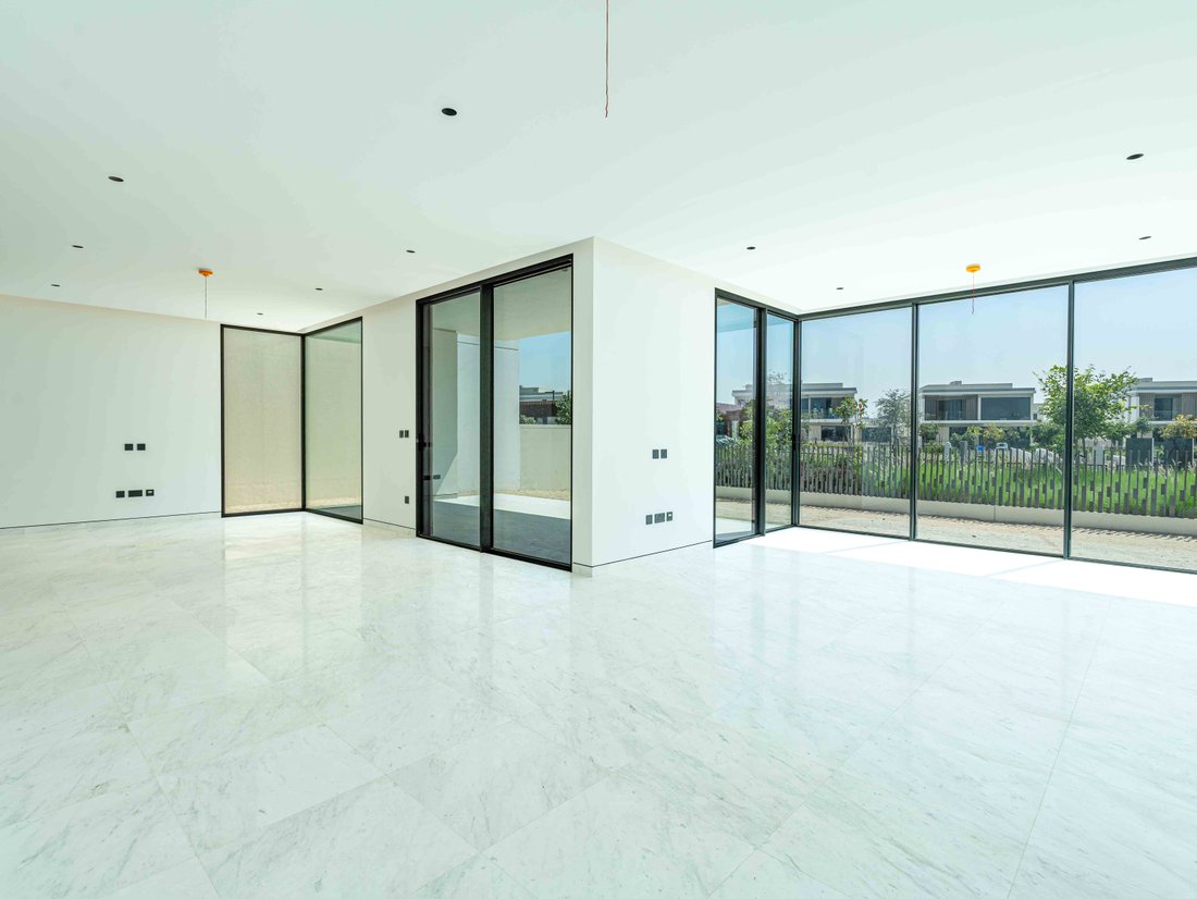 Villa in Dubai, Dubai, United Arab Emirates 4 - 15369322