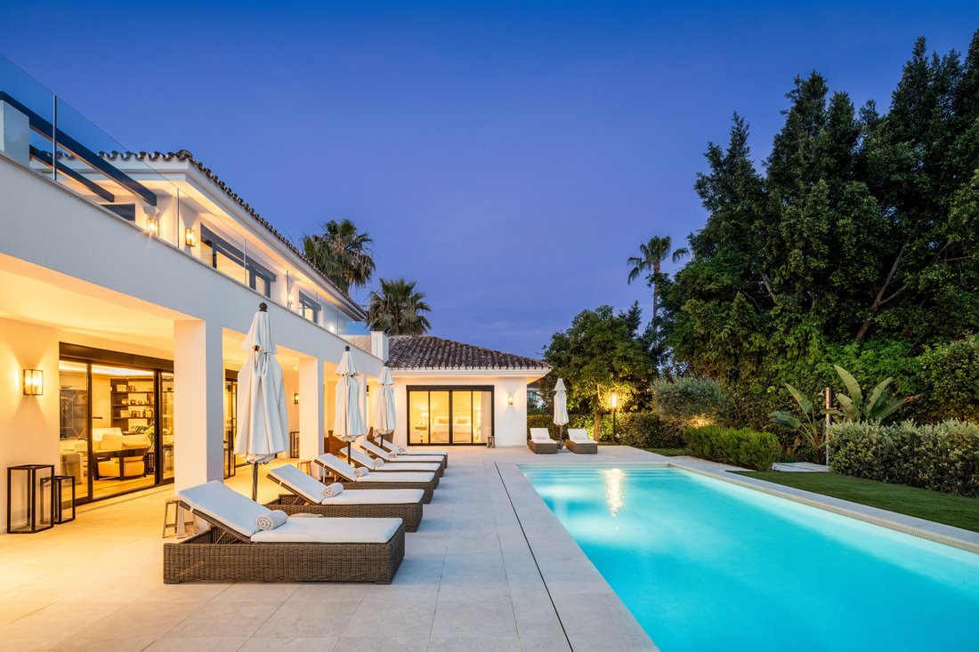 Villa in Puerto Banus, Marbella, Spain 1 - 15369313