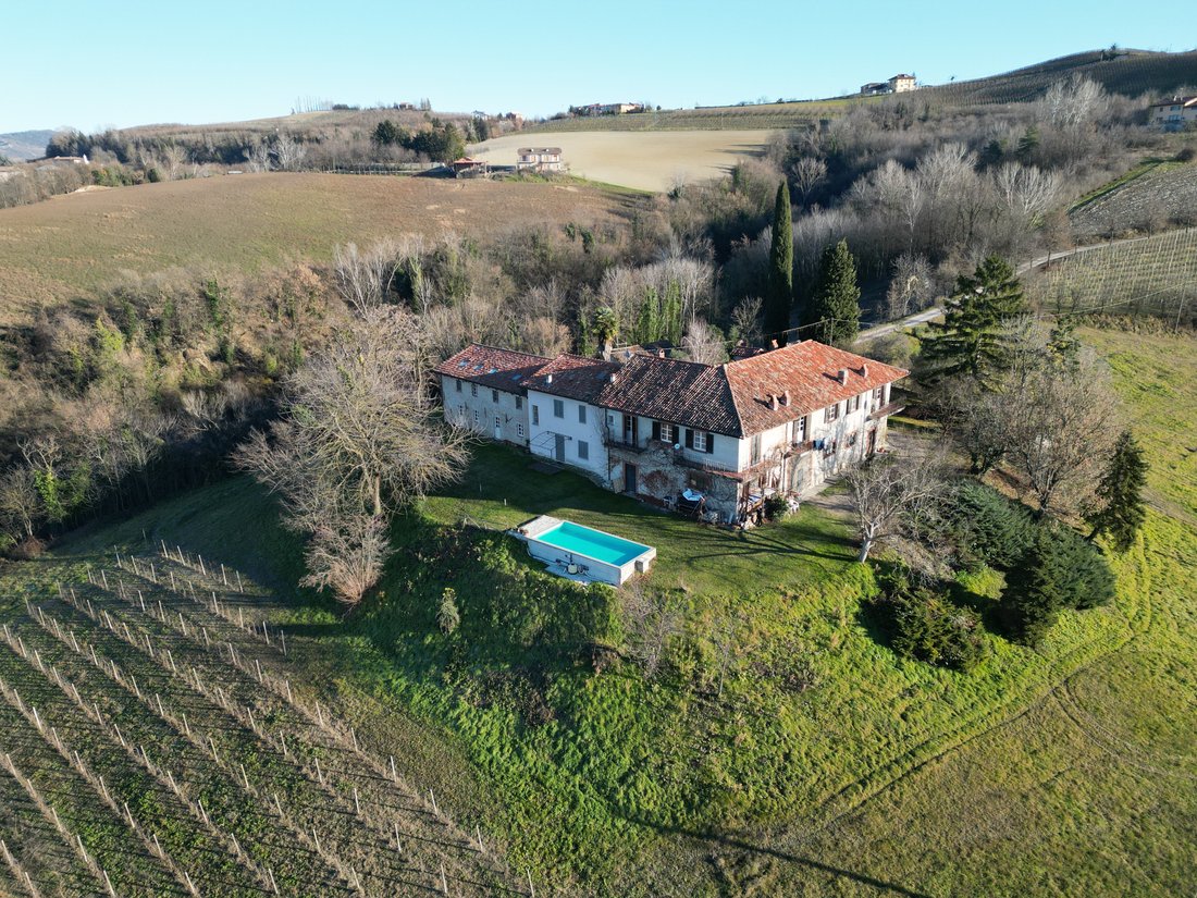 Country House in Dogliani, Piedmont, Italy 1 - 15019271