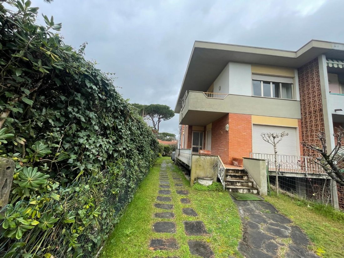Country House in Tonfano, Pietrasanta, Italy 1 - 15367163
