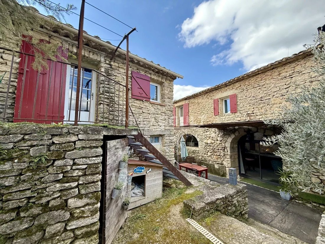 House in Gordes, Provence-Alpes-Côte d'Azur, France 1 - 15366220