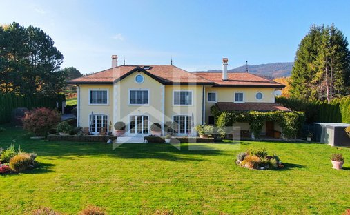 House in Bassins, Vaud, Switzerland 1