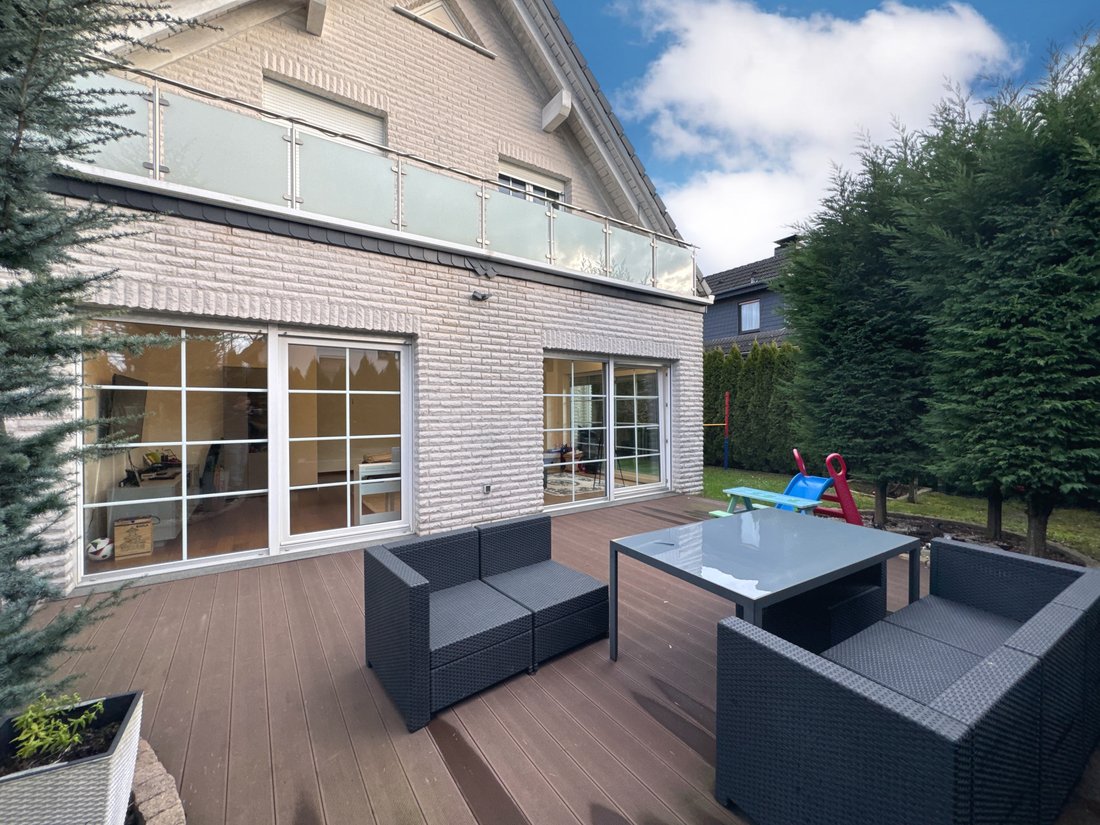 Villa à Düsseldorf, Rhénanie du Nord-Westphalie, Allemagne 1 - 15367203