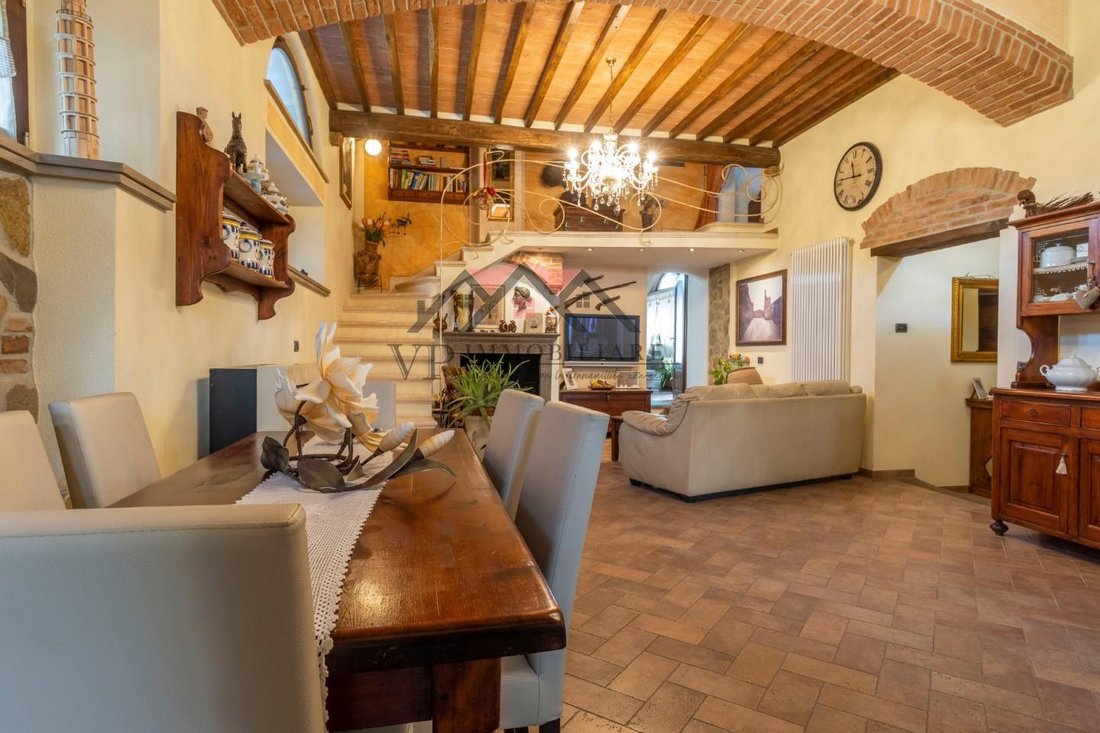 House in Volterra, Tuscany, Italy 2 - 15367176