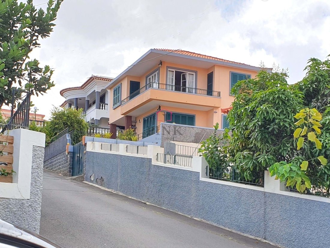 Villa in Funchal, Madeira, Portugal 1 - 15366607
