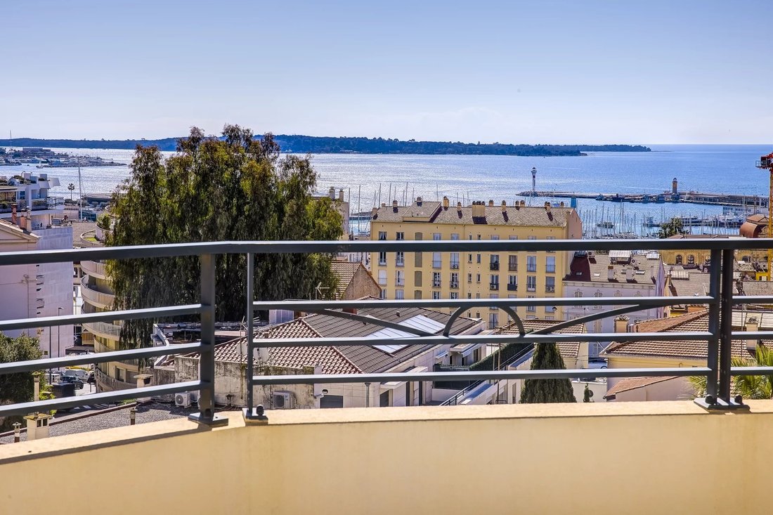 Apartment in Le Grand Jas, Cannes, France 3 - 13438381