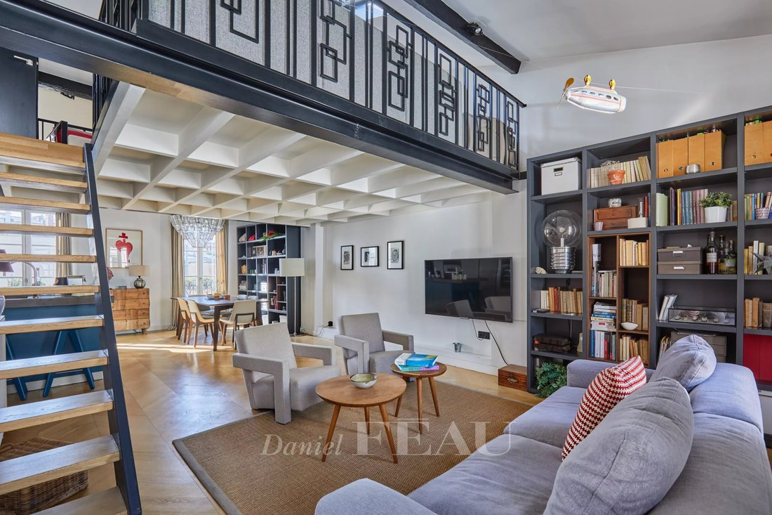 Apartment in Gros Caillou, Paris 7e Arrondissement, Paris 2 - 15365968