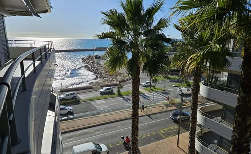 Apartment in Menton, Provence-Alpes-Côte d'Azur, France 1