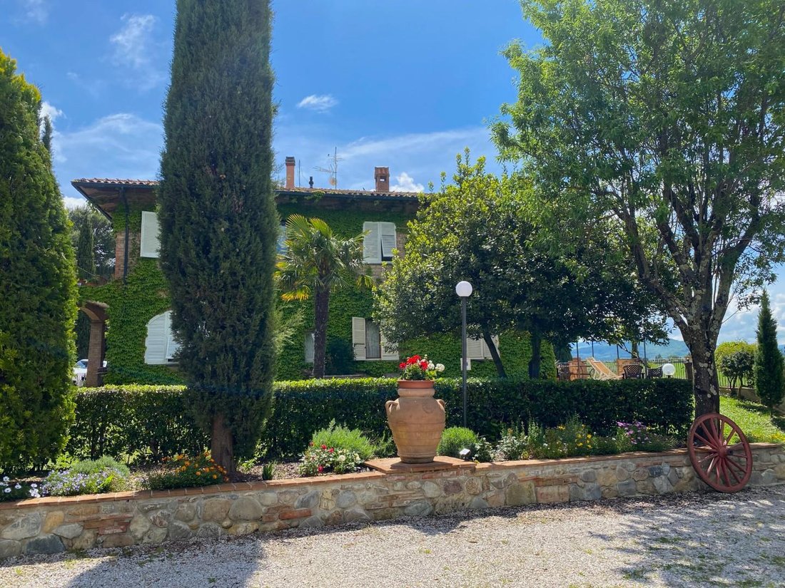 Villa in Pomarance, Tuscany, Italy 2 - 15367188