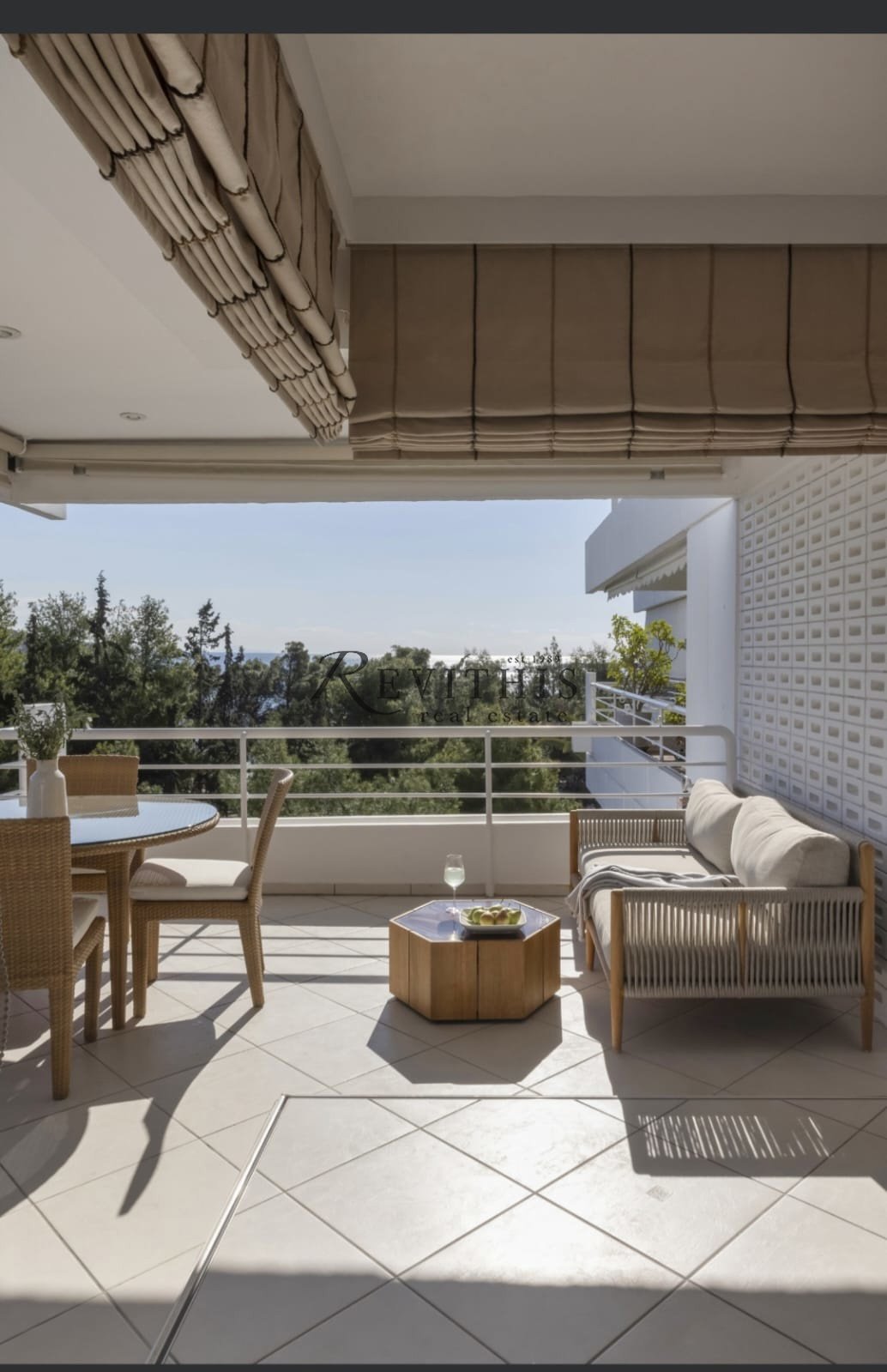Appartamento a Vouliagmeni, Attica, Grecia 1 - 15366371