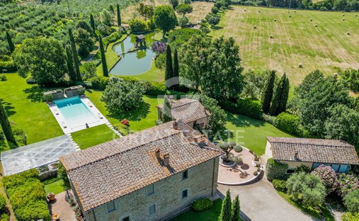 Estate in Center, Arezzo, Tuscany 1