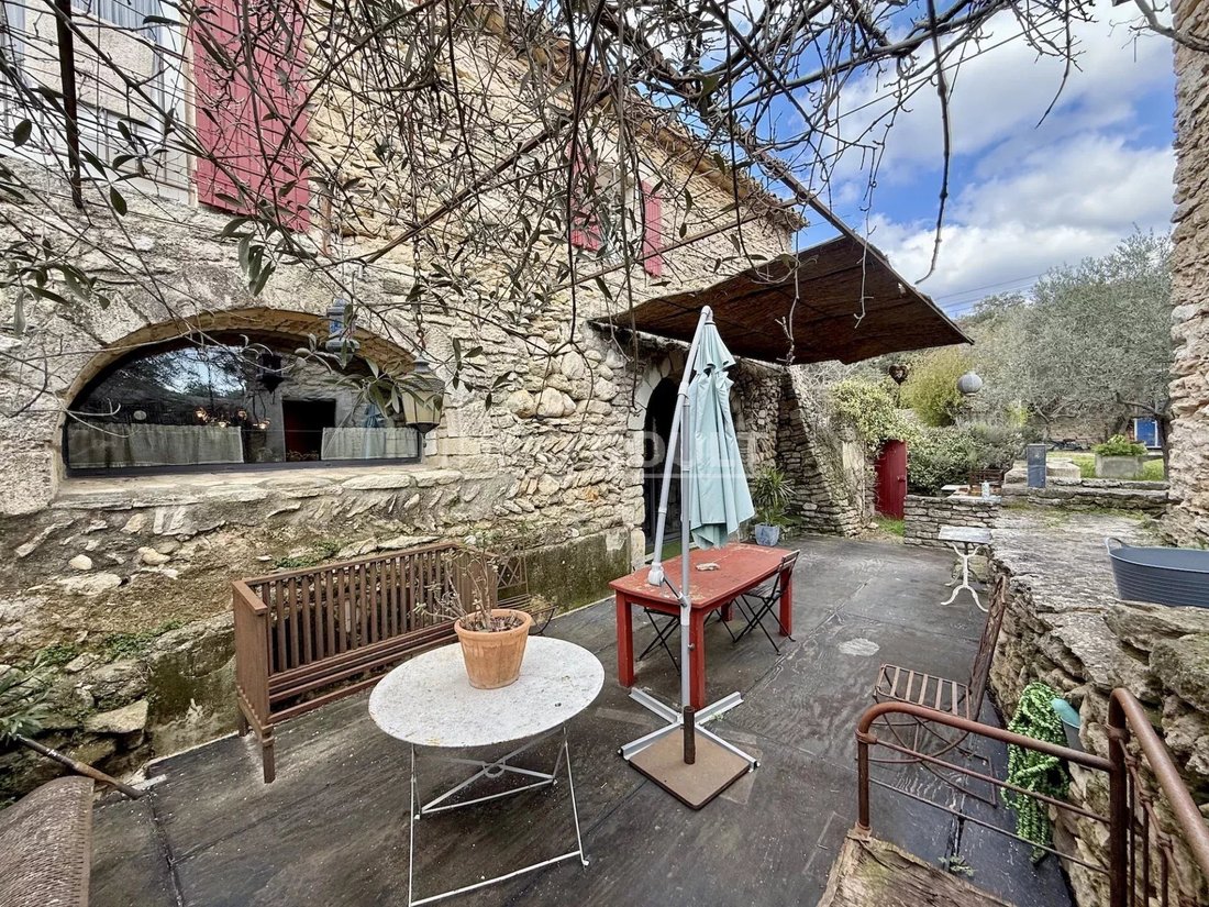 House in Gordes, Provence-Alpes-Côte d'Azur, France 3 - 15366220