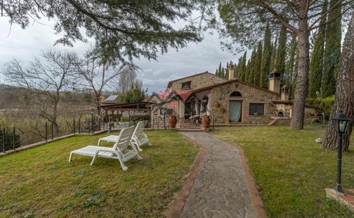 House in Volterra, Tuscany, Italy 1