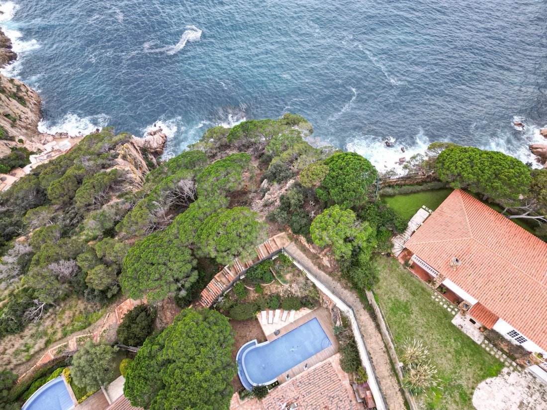 Villa in Costa Brava, Spain 3 - 15366229