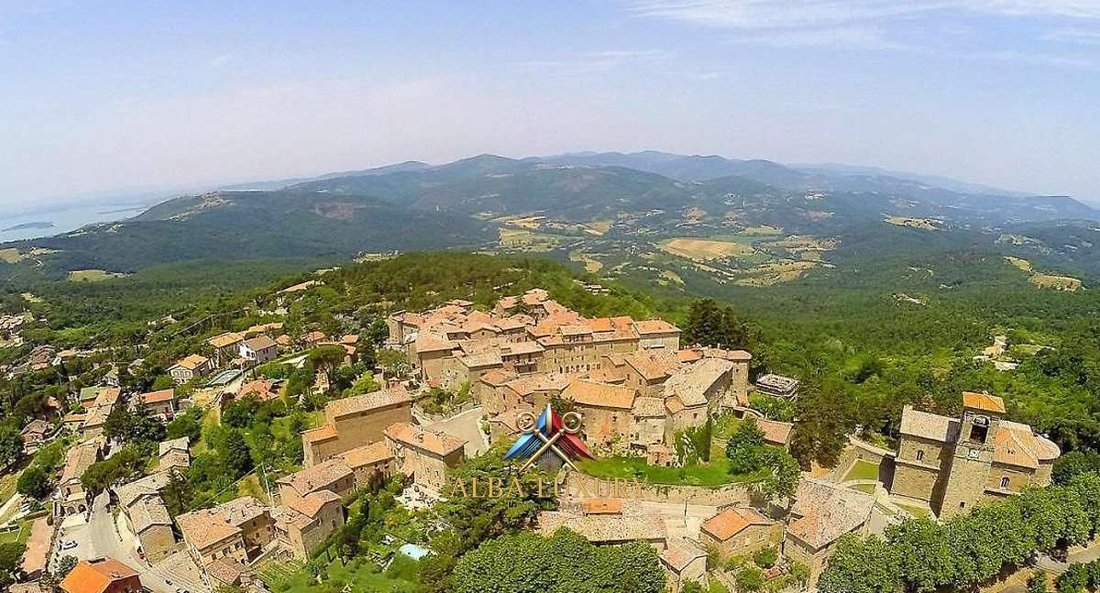 Villa en Passignano sul Trasimeno, Umbría, Italia 2 - 15367259