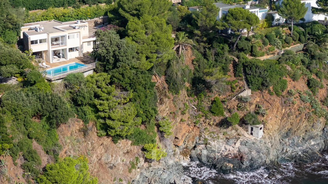 House in La Croix-Valmer, Provence-Alpes-Côte d'Azur, France 4 - 14878904