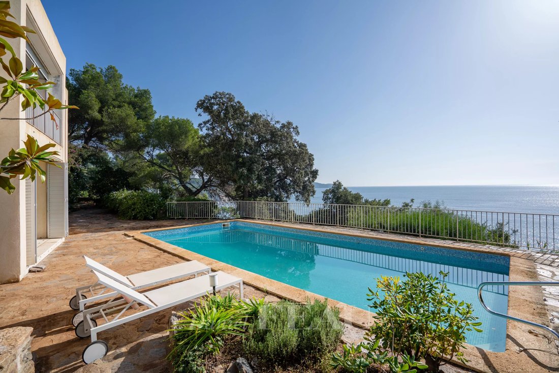 House in La Croix-Valmer, Provence-Alpes-Côte d'Azur, France 5 - 14878904