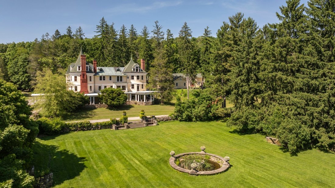 House in Millbrook, New York, United States 1 - 15368100