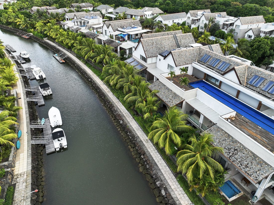 Apartment in Grande Riviere Noire, Rivière Noire District, Mauritius 4 - 14522859