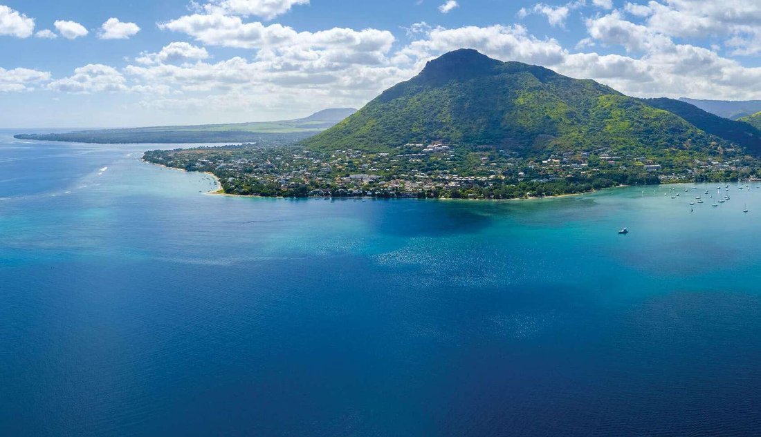 Apartment in Grande Riviere Noire, Rivière Noire District, Mauritius 2 - 15369787