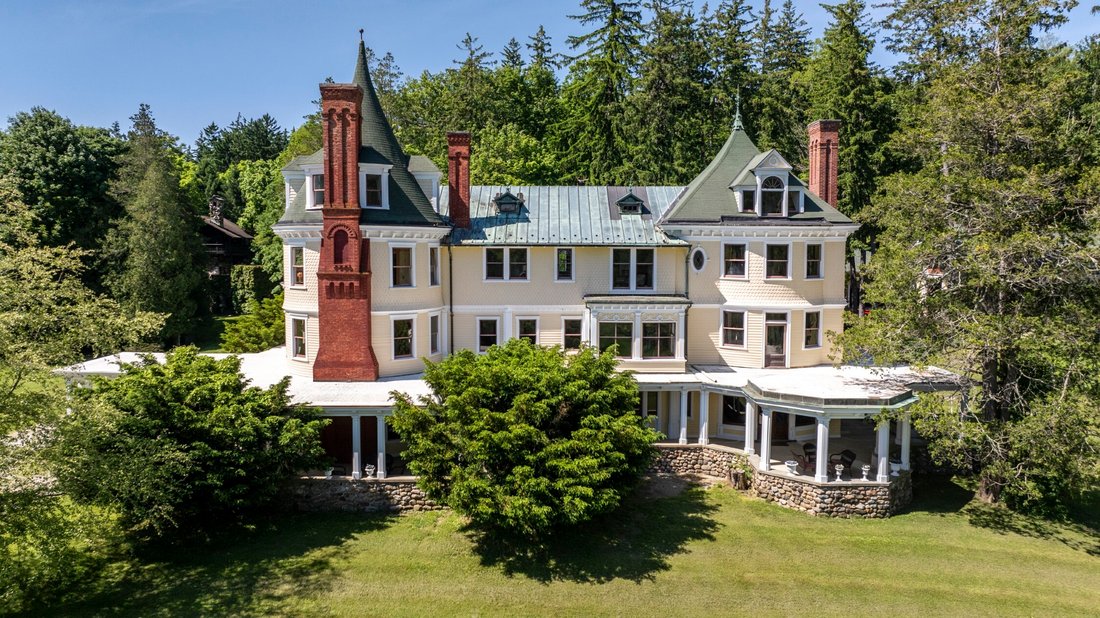 House in Millbrook, New York, United States 2 - 15368100