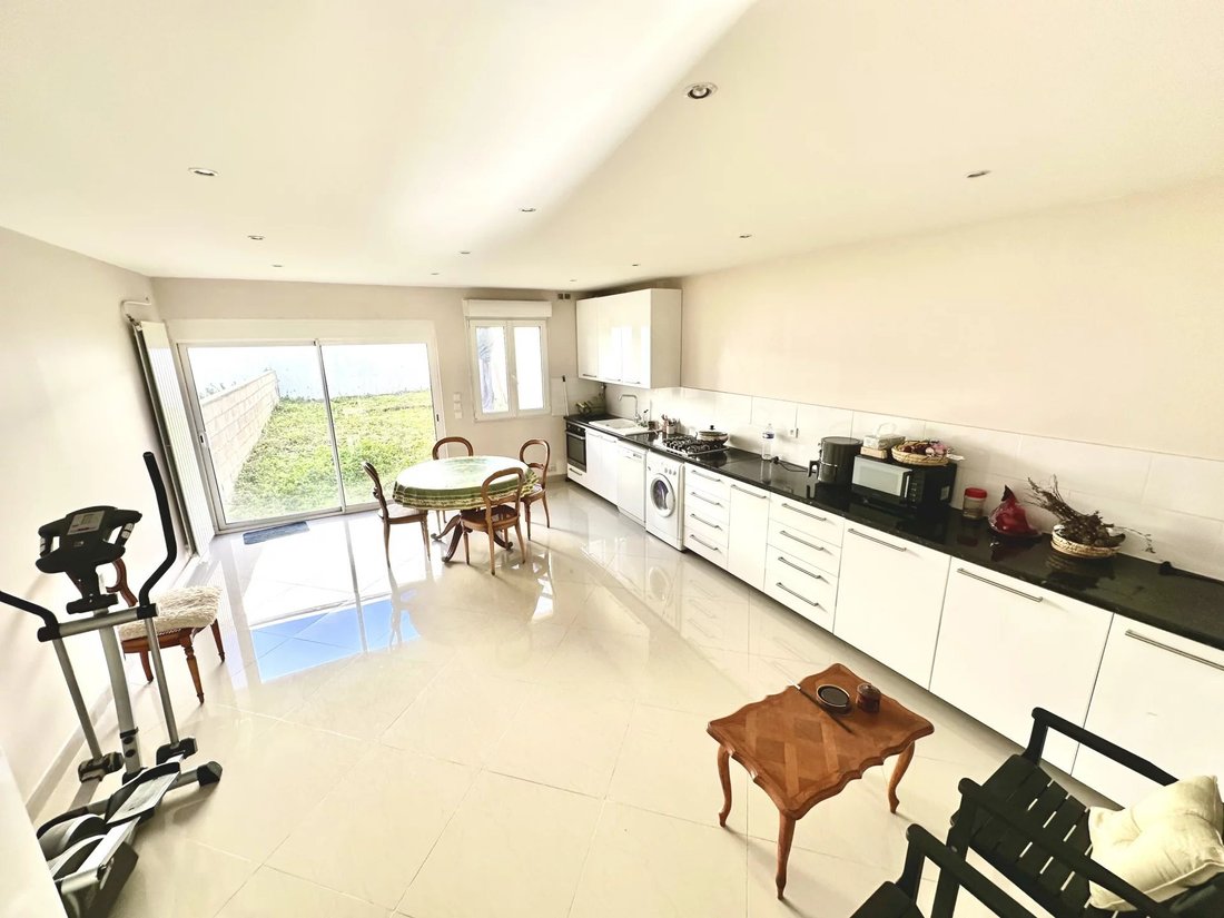 House in Joliot Curie, Arcueil, France 4 - 15369378