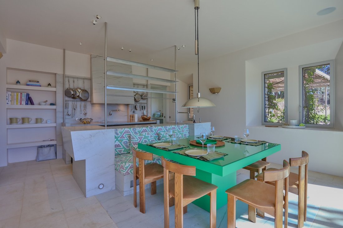 House in Ménerbes, Provence-Alpes-Côte d'Azur, France 5 - 15366793