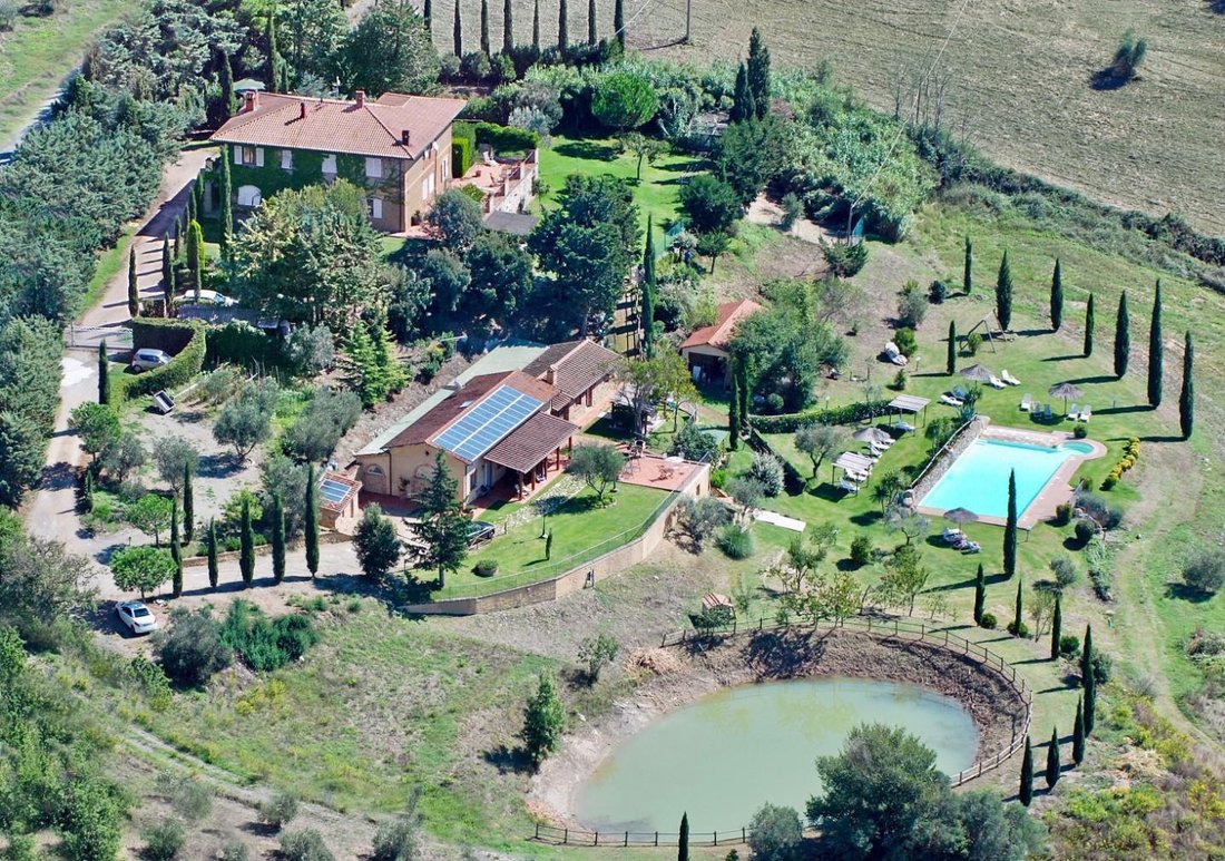 Villa in Pomarance, Tuscany, Italy 1 - 15367188