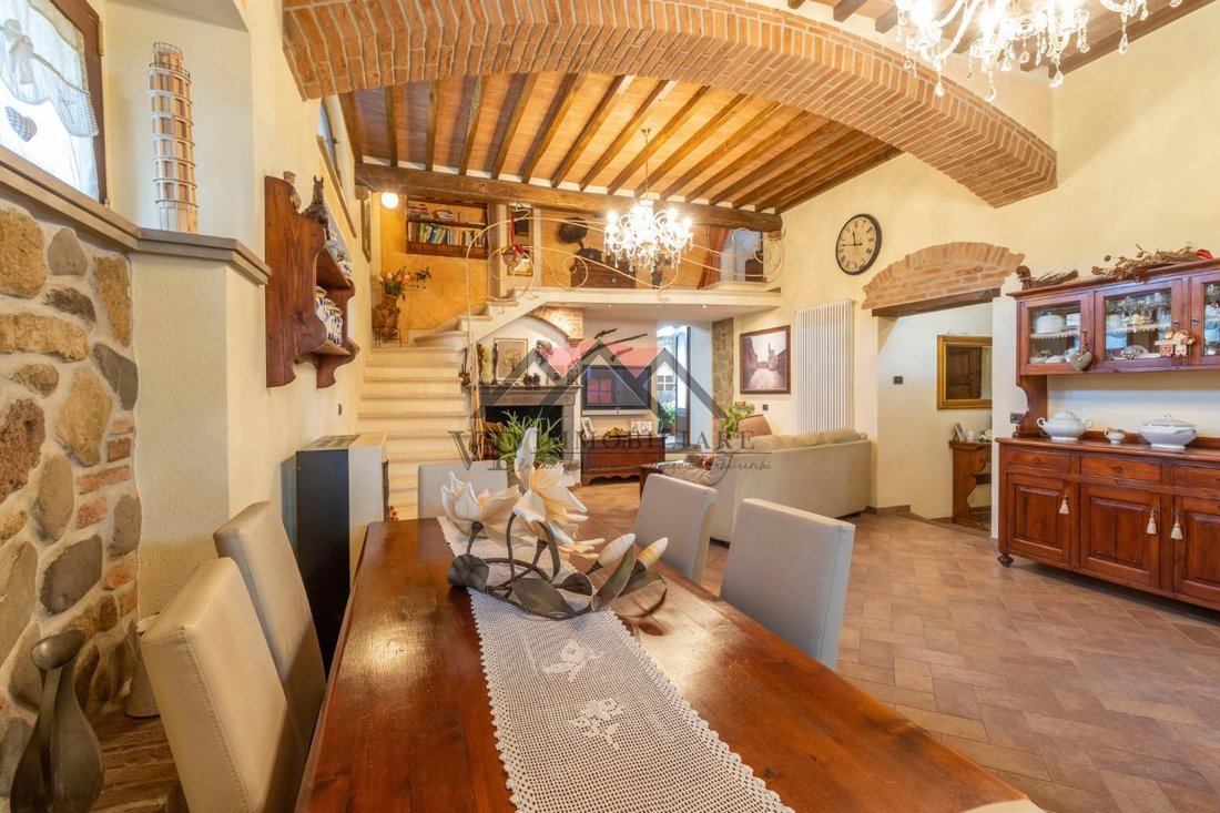 House in Volterra, Tuscany, Italy 5 - 15367176