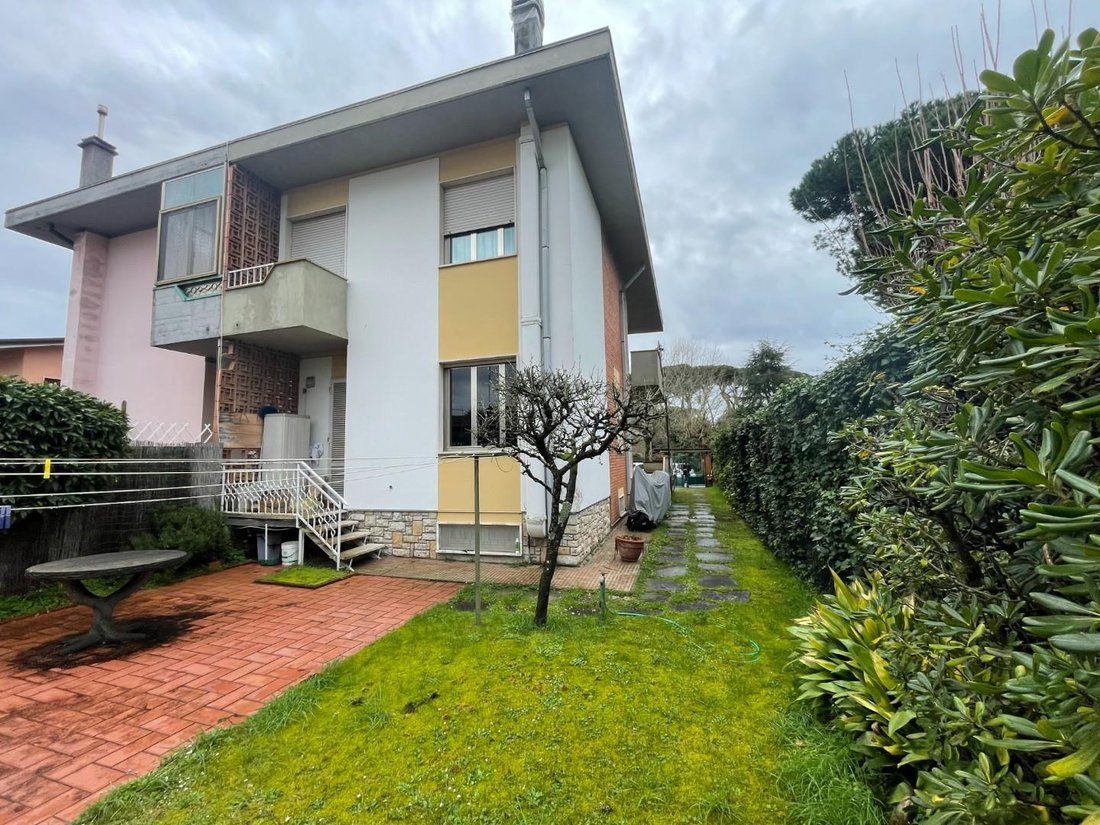 Country House in Tonfano, Pietrasanta, Italy 2 - 15367163