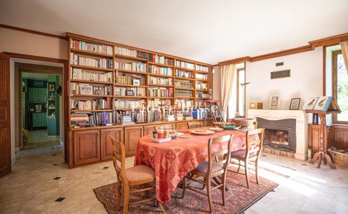 Castle for Sale in Nevers, Bourgogne-Franche-Comté, France