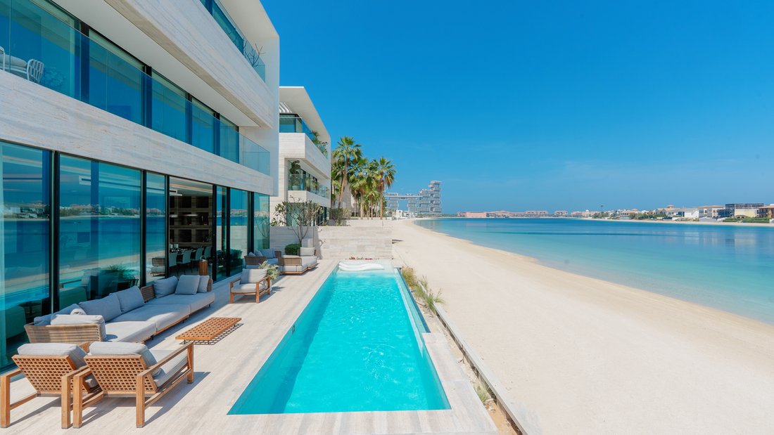 Villa in Dubai, Dubai, United Arab Emirates 1 - 15369367