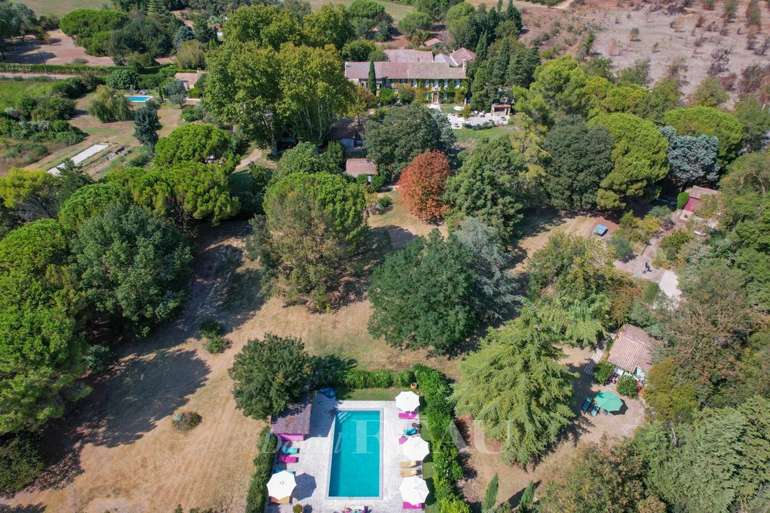 Country House in Avignon, Provence-Alpes-Côte d'Azur, France 5 - 13187266