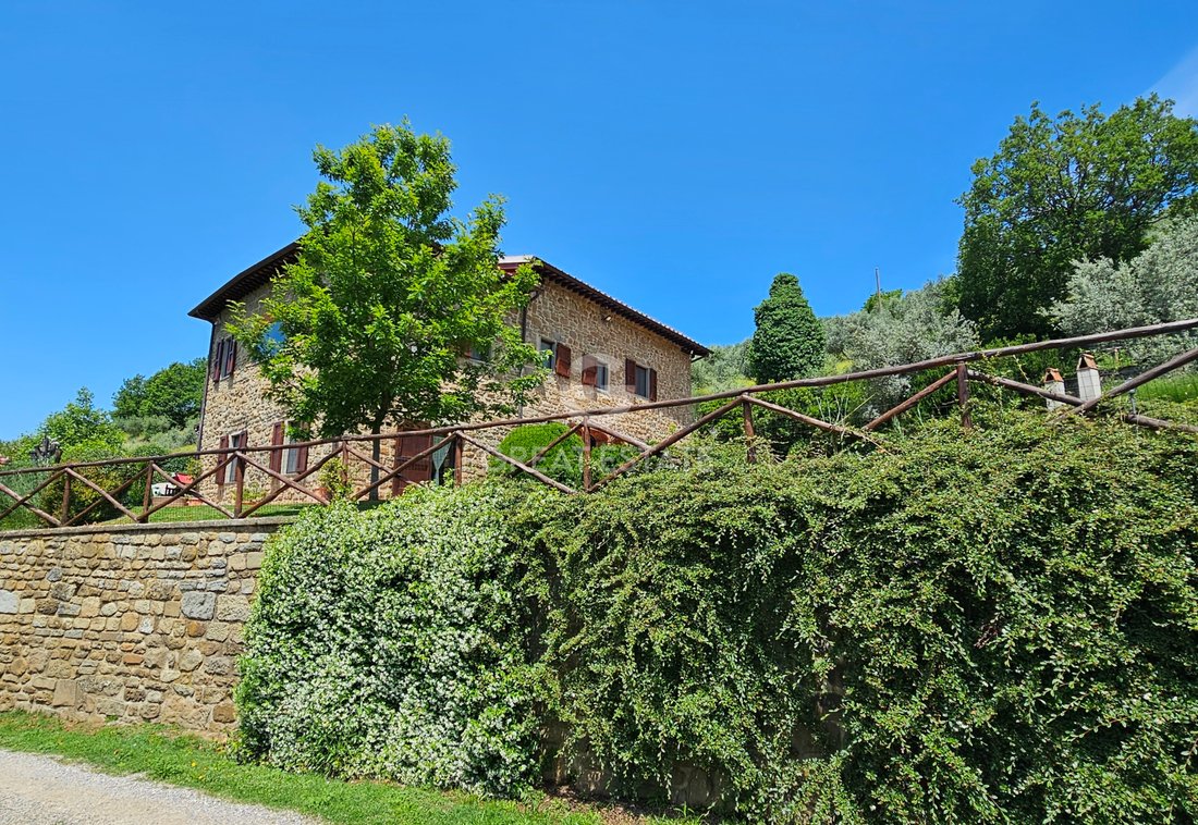 Tenuta a Reggello, Toscana, Italia 3 - 15366747