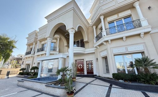 Villa in Dubai, Dubai, United Arab Emirates 1