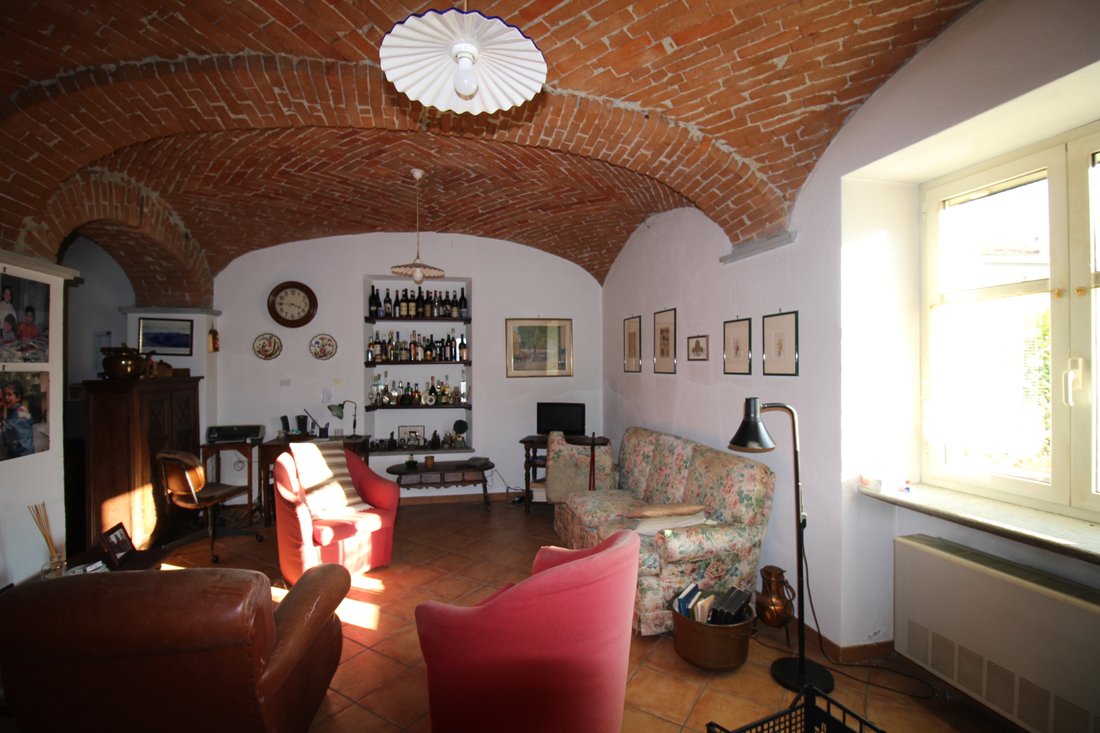 Villa in Dogliani, Piedmont, Italy 2 - 15145776