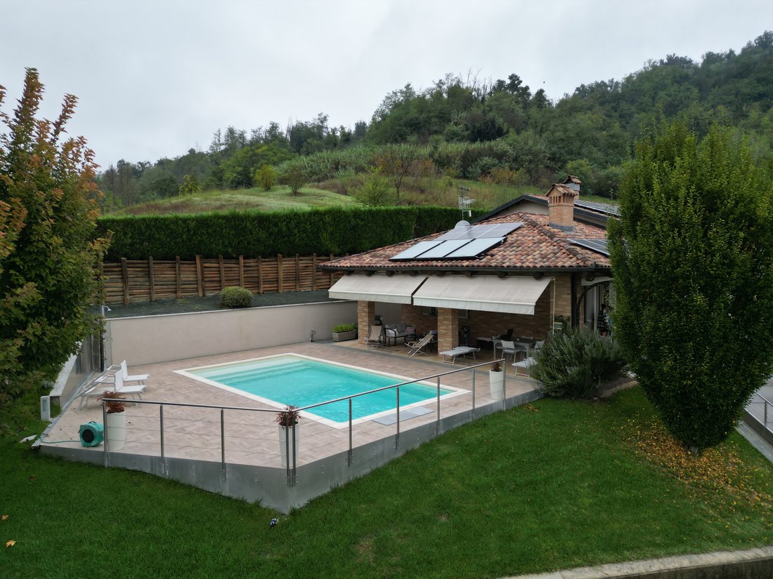 House in Corneliano d'Alba, Piedmont, Italy 3 - 14833239