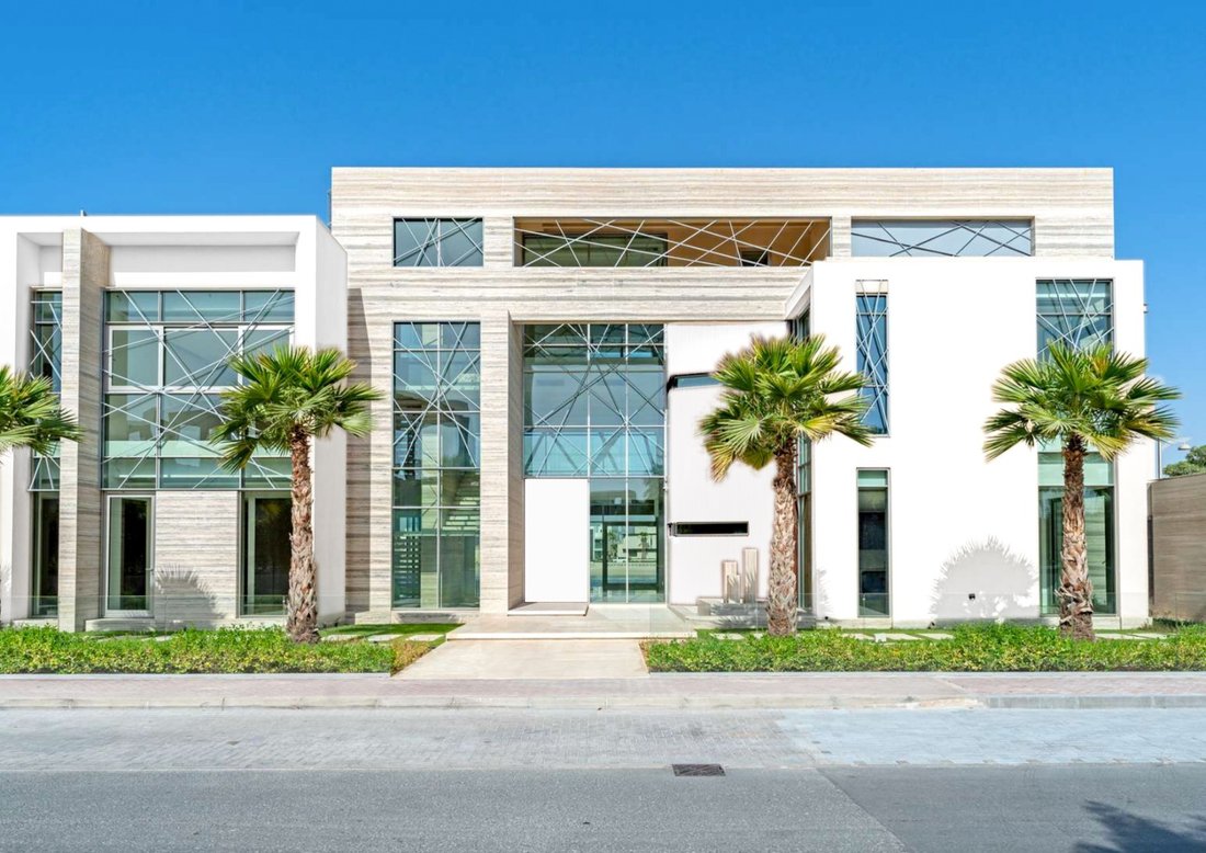 Villa in Palm Jumeirah, Dubai, United Arab Emirates 1 - 15368193